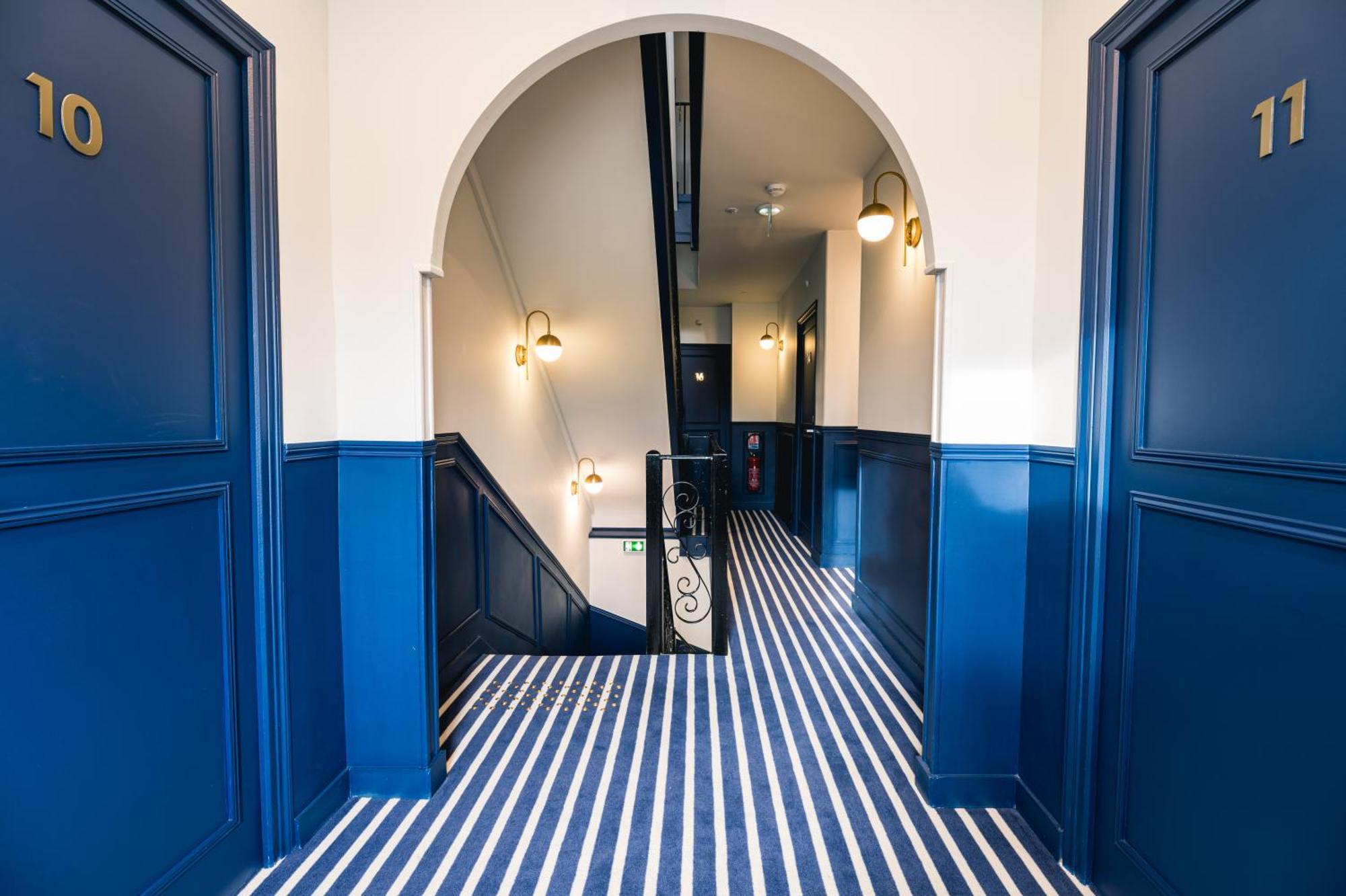 Hotel Saintchristophe Houdan Buitenkant foto